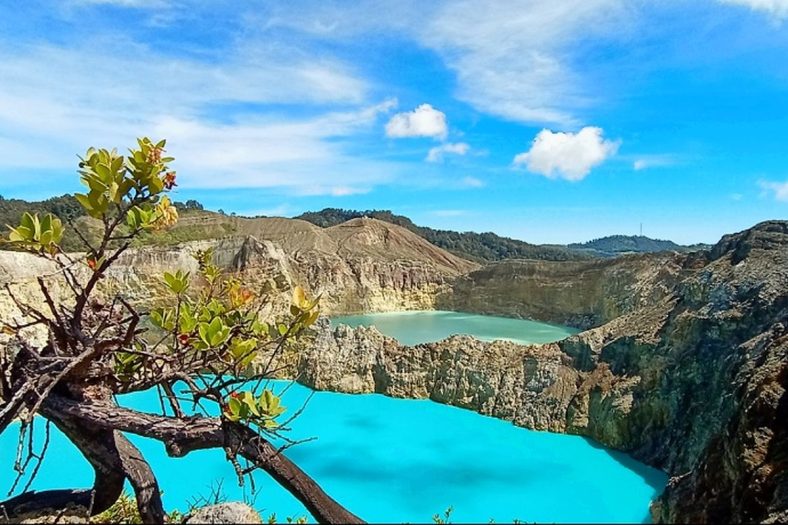 Taman Nasional Kelimutu